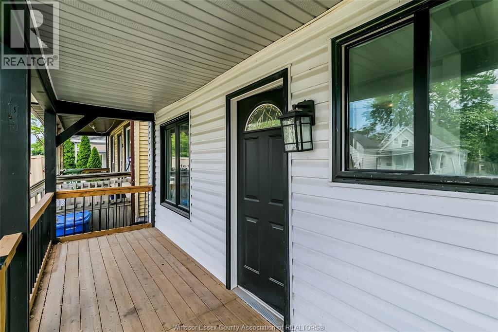 345 Bridge Avenue, Windsor, Ontario  N9B 2M3 - Photo 2 - 26011224