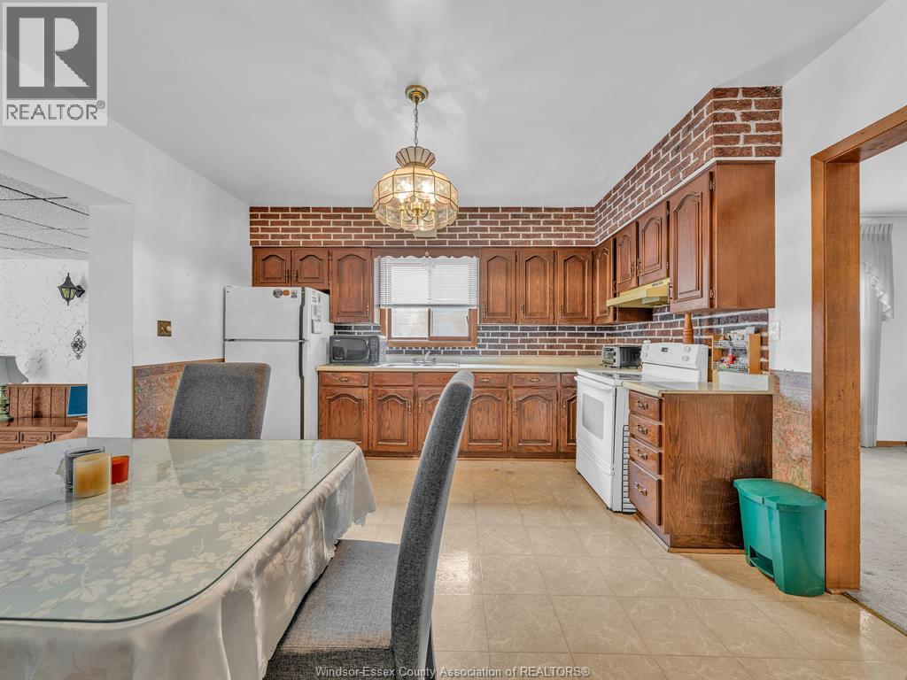 1221 Erie, Windsor, Ontario  N9A 3Z6 - Photo 8 - 26013989