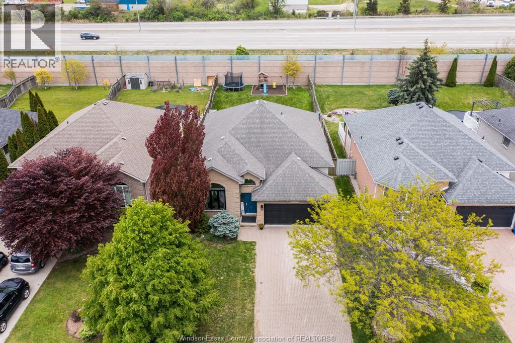 1488 Imperial Crescent, Windsor, Ontario  N9G 2T7 - Photo 2 - 26013982