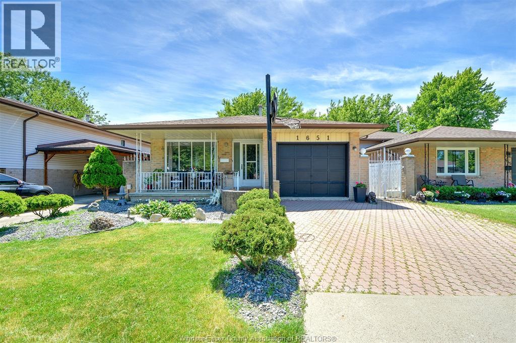 1651 Courtland, Windsor, Ontario  N8T 3K5 - Photo 1 - 26014080