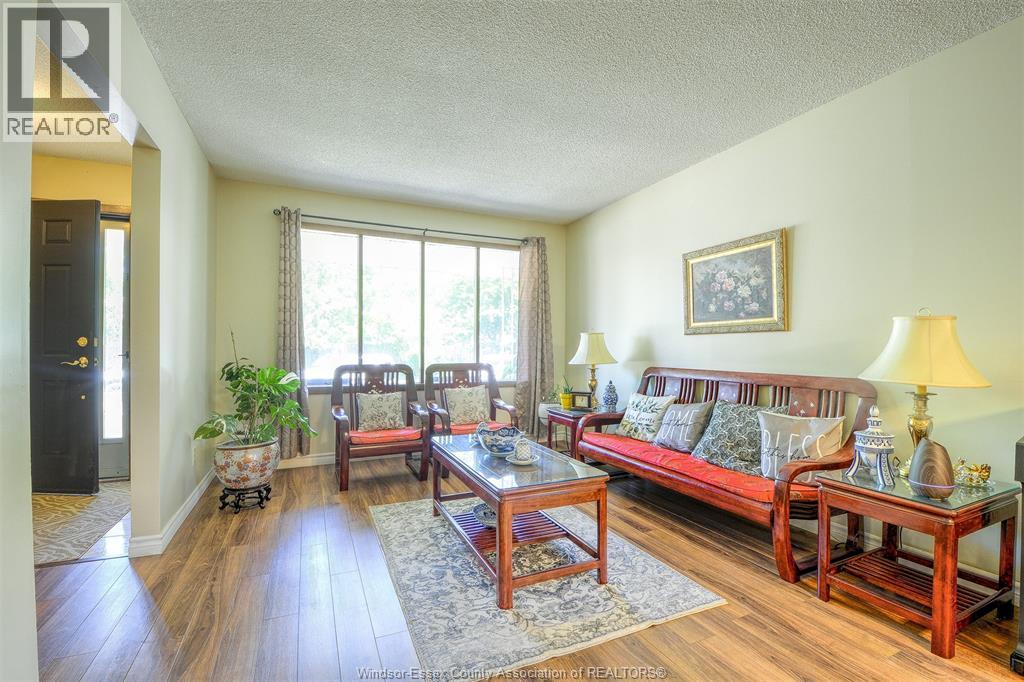 1651 Courtland, Windsor, Ontario  N8T 3K5 - Photo 6 - 26014080