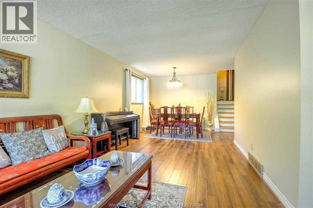 1651 Courtland, Windsor, Ontario  N8T 3K5 - Photo 7 - 26014080