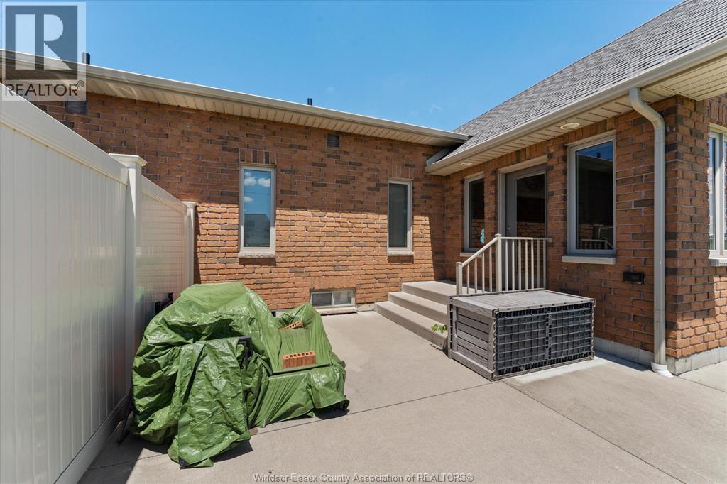 1057 Branoff, Lasalle, Ontario  N9G 0G5 - Photo 36 - 26014095