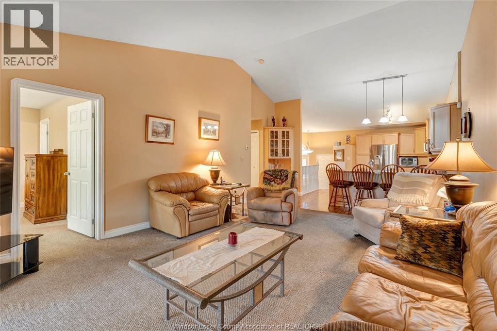 58 Queen's Hill, Leamington, Ontario  N8H 5M5 - Photo 10 - 26014126