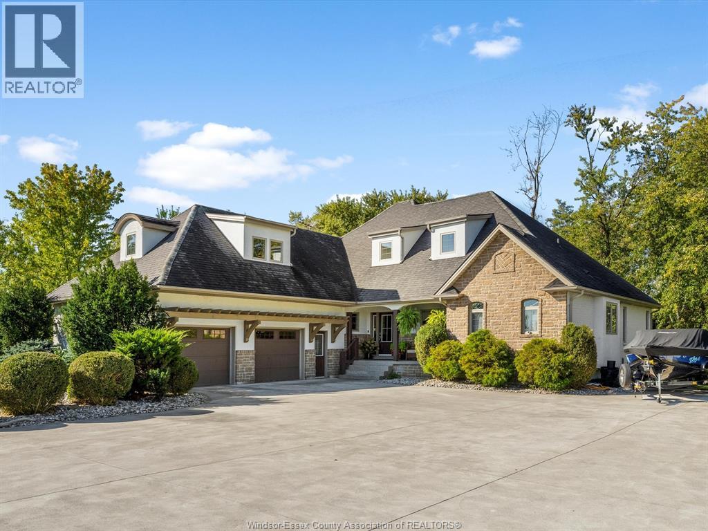 427 EAST RUSCOM RIVER, Lakeshore, Ontario