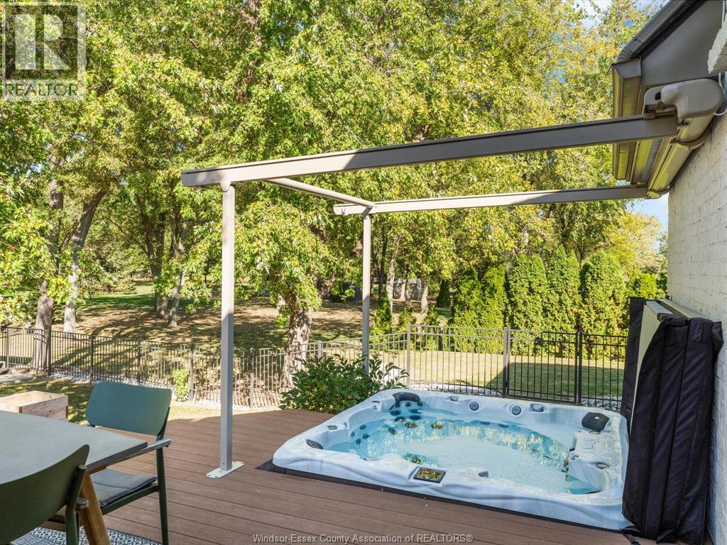 427 East Ruscom River, Lakeshore, Ontario  N0R 1S0 - Photo 42 - 26014130