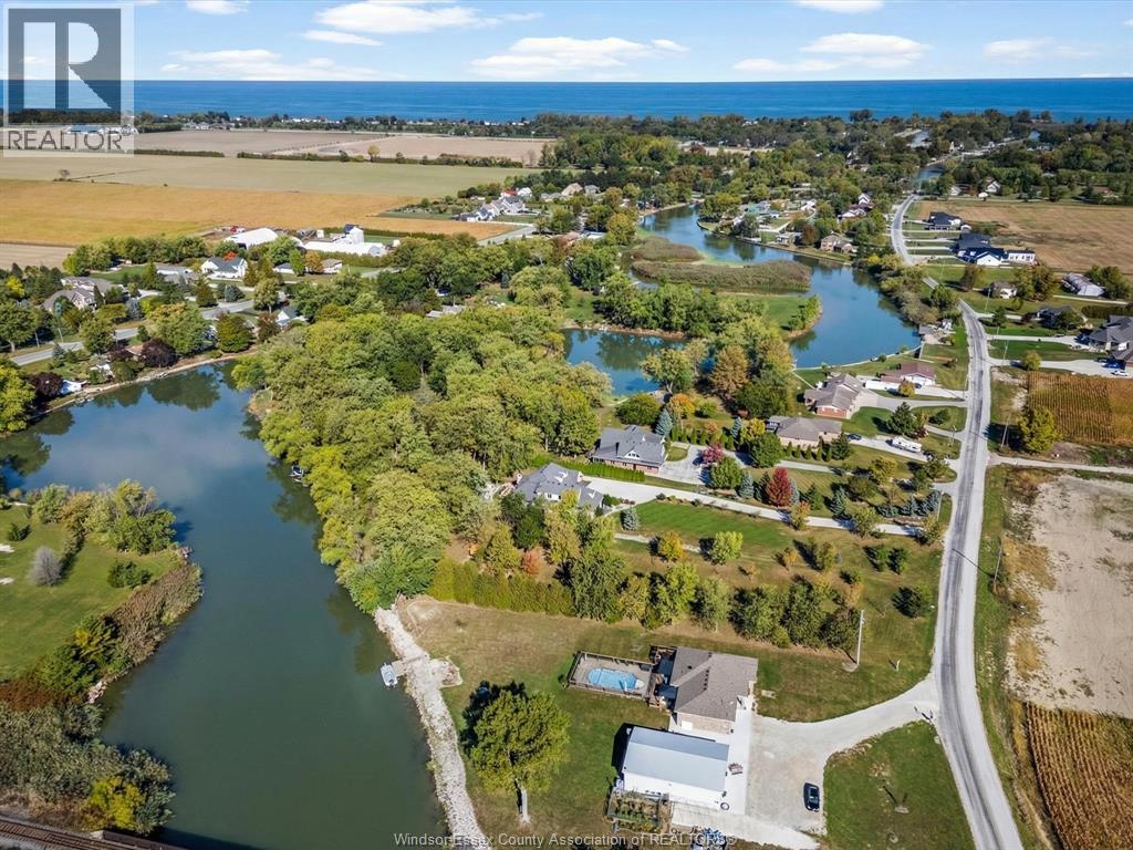 427 East Ruscom River, Lakeshore, Ontario  N0R 1S0 - Photo 46 - 26014130