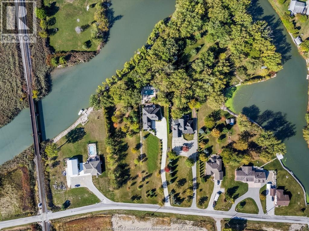 427 East Ruscom River, Lakeshore, Ontario  N0R 1S0 - Photo 47 - 26014130