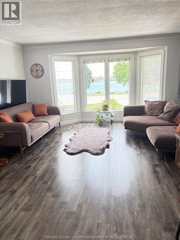 2437 Riverside Drive West, Windsor, Ontario  N9B 1B2 - Photo 9 - 26014077