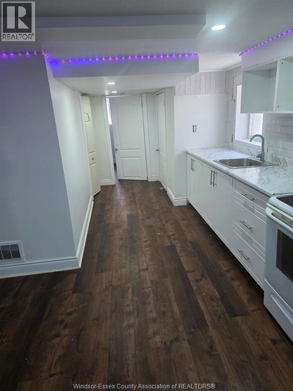 3002 Radisson Unit# Lower, Windsor, Ontario  N9E 1Y5 - Photo 2 - 26014150