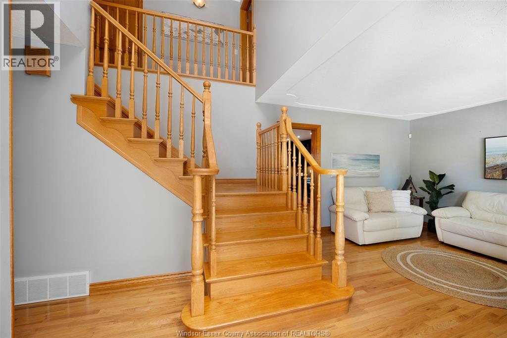 1675 Division Road North, Kingsville, Ontario  N9Y 2H1 - Photo 6 - 26014156