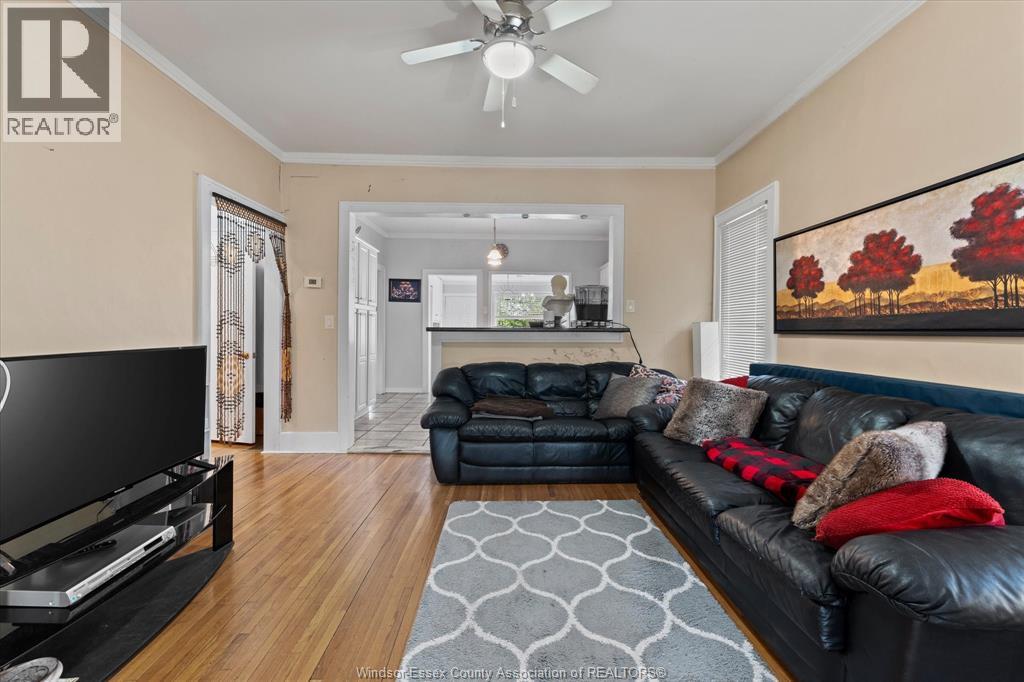 746 Campbell, Windsor, Ontario  N9B 2H7 - Photo 11 - 26014175