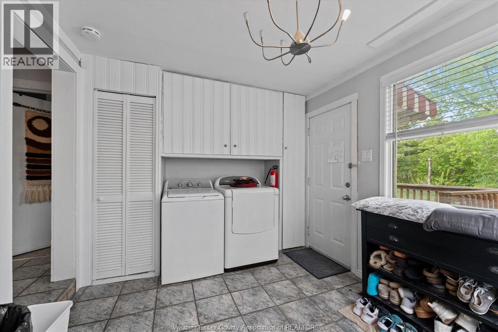 746 Campbell, Windsor, Ontario  N9B 2H7 - Photo 17 - 26014175