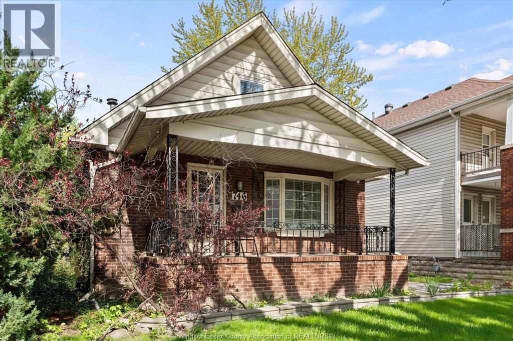 746 Campbell, Windsor, Ontario  N9B 2H7 - Photo 2 - 26014175