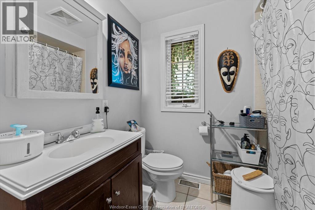 746 Campbell, Windsor, Ontario  N9B 2H7 - Photo 21 - 26014175