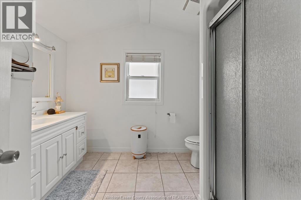 746 Campbell, Windsor, Ontario  N9B 2H7 - Photo 25 - 26014175