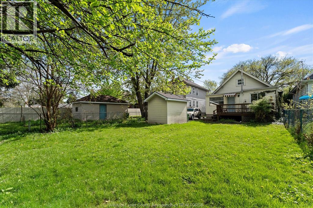 746 Campbell, Windsor, Ontario  N9B 2H7 - Photo 31 - 26014175