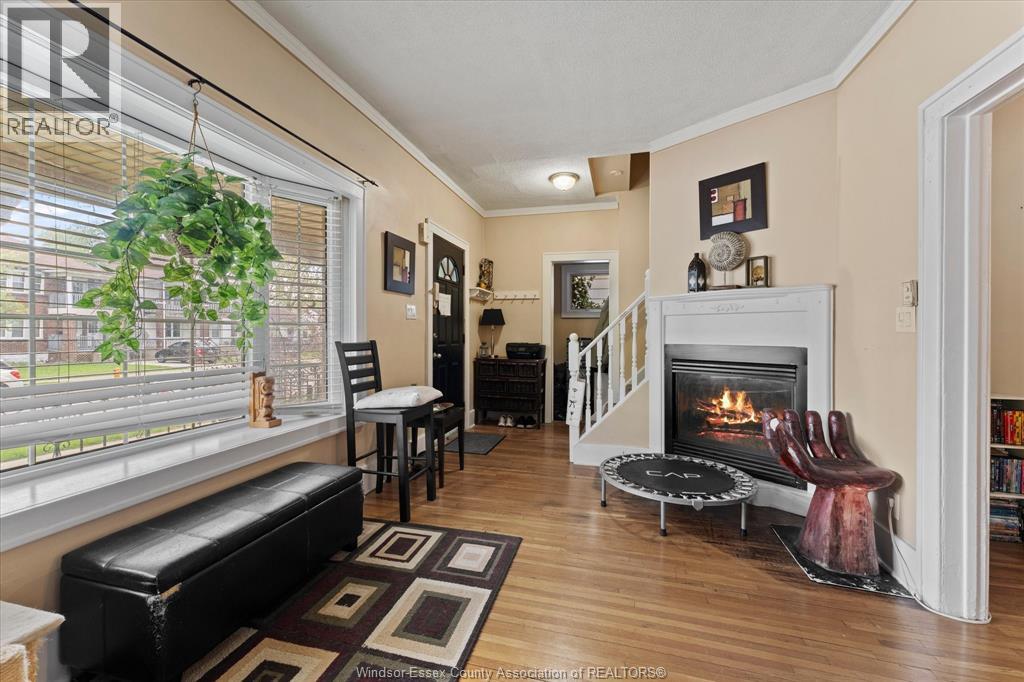 746 Campbell, Windsor, Ontario  N9B 2H7 - Photo 8 - 26014175