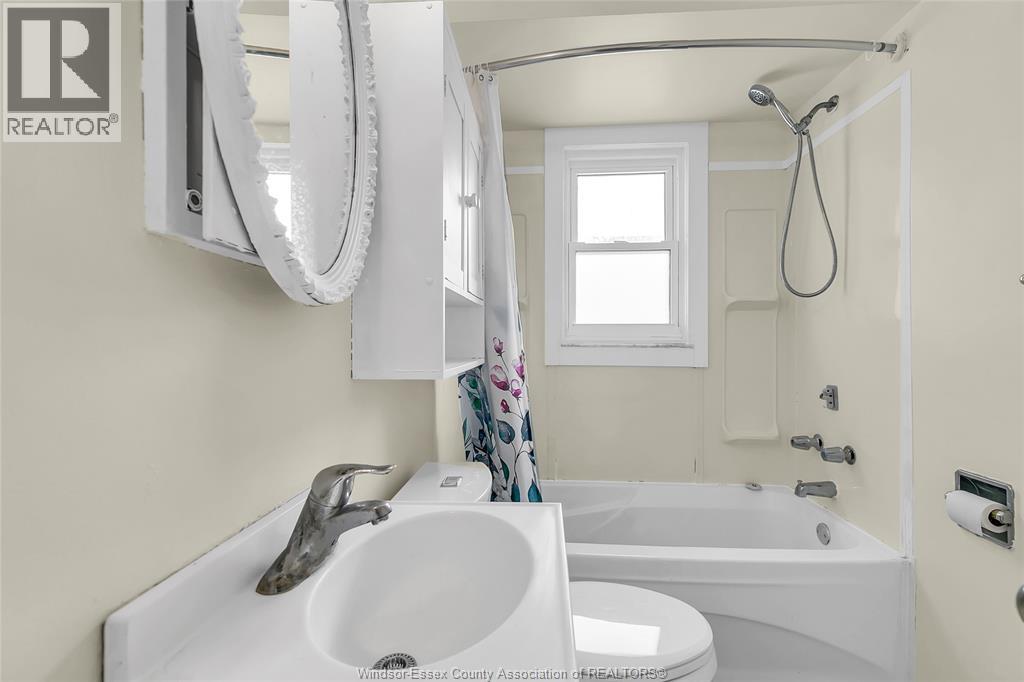 3825 Poplar, Windsor, Ontario  N9C 2E2 - Photo 10 - 26014046