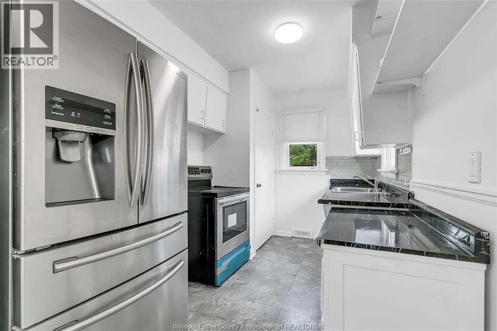 3825 Poplar, Windsor, Ontario  N9C 2E2 - Photo 8 - 26014046