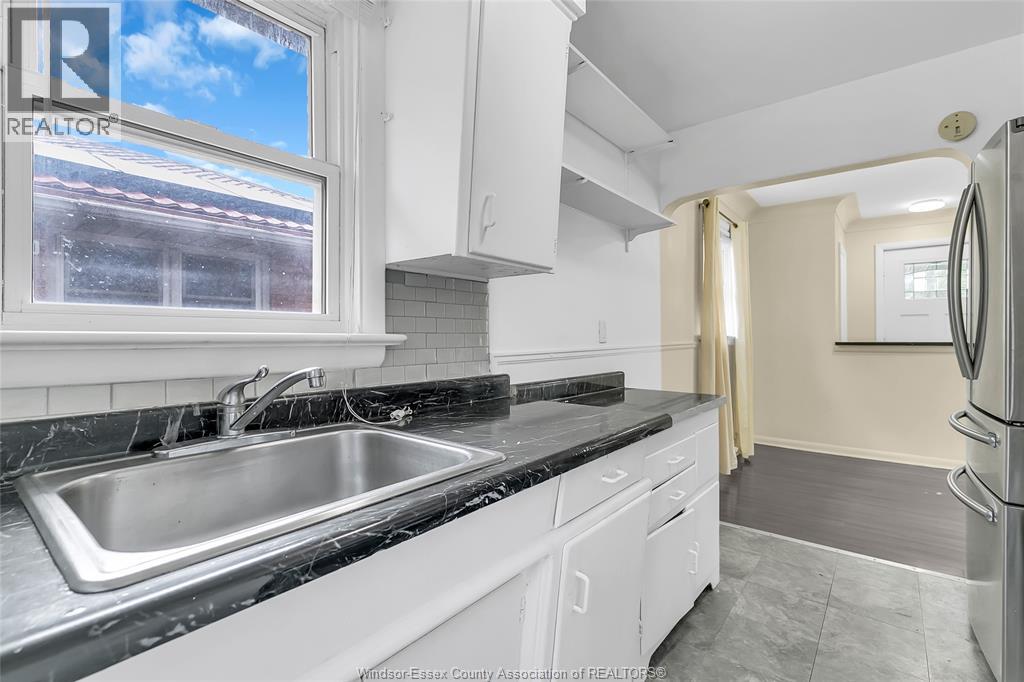 3825 Poplar, Windsor, Ontario  N9C 2E2 - Photo 9 - 26014046