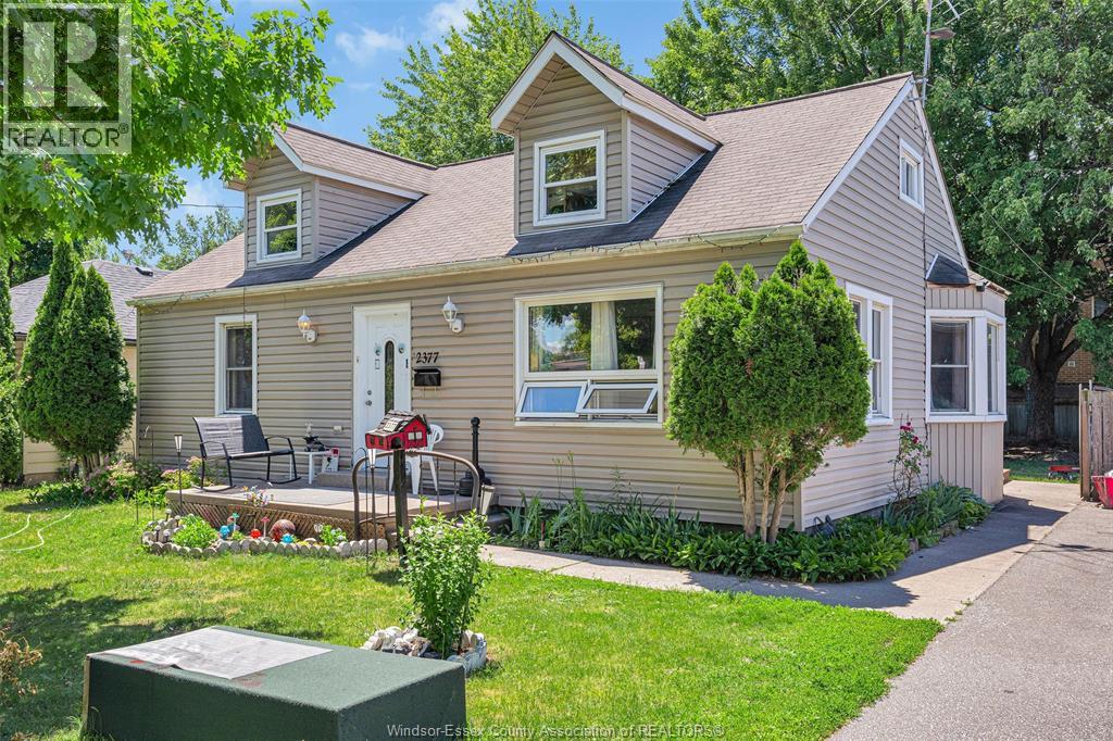 2377 Arthur, Windsor, Ontario  N8W 4V6 - Photo 1 - 26014112