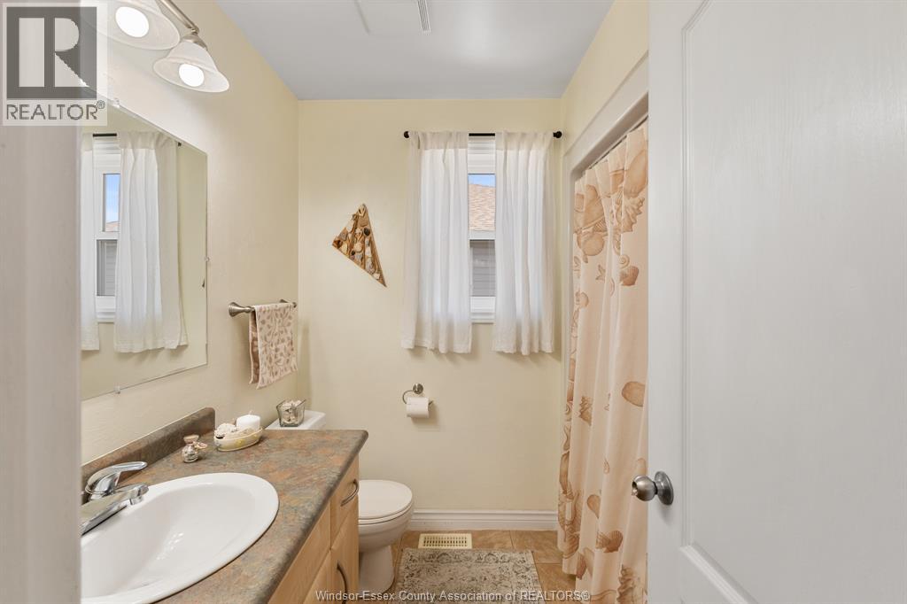 11294 Timber Bay Crescent, Windsor, Ontario  N8R 2L2 - Photo 20 - 26014177