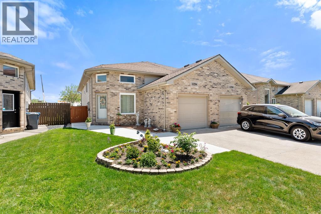 11294 Timber Bay Crescent, Windsor, Ontario  N8R 2L2 - Photo 4 - 26014177