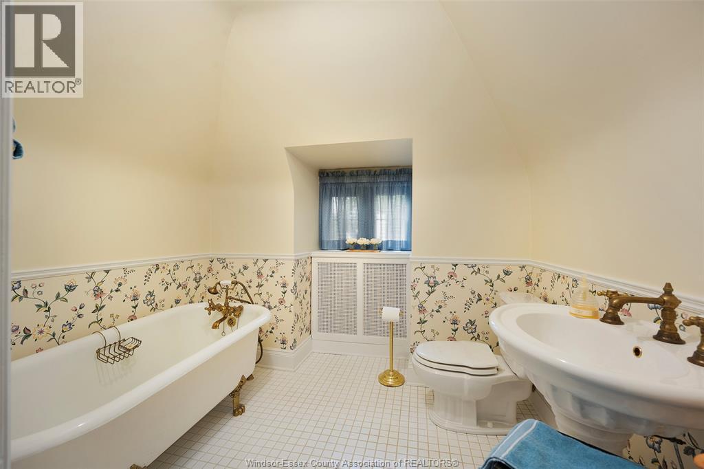 2032 Willistead Crescent, Windsor, Ontario  N8Y 1K5 - Photo 47 - 26014217