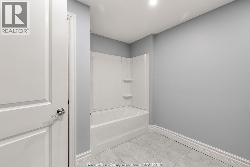 6072 Silver Maple, Lasalle, Ontario  N9H 0C1 - Photo 31 - 26014250