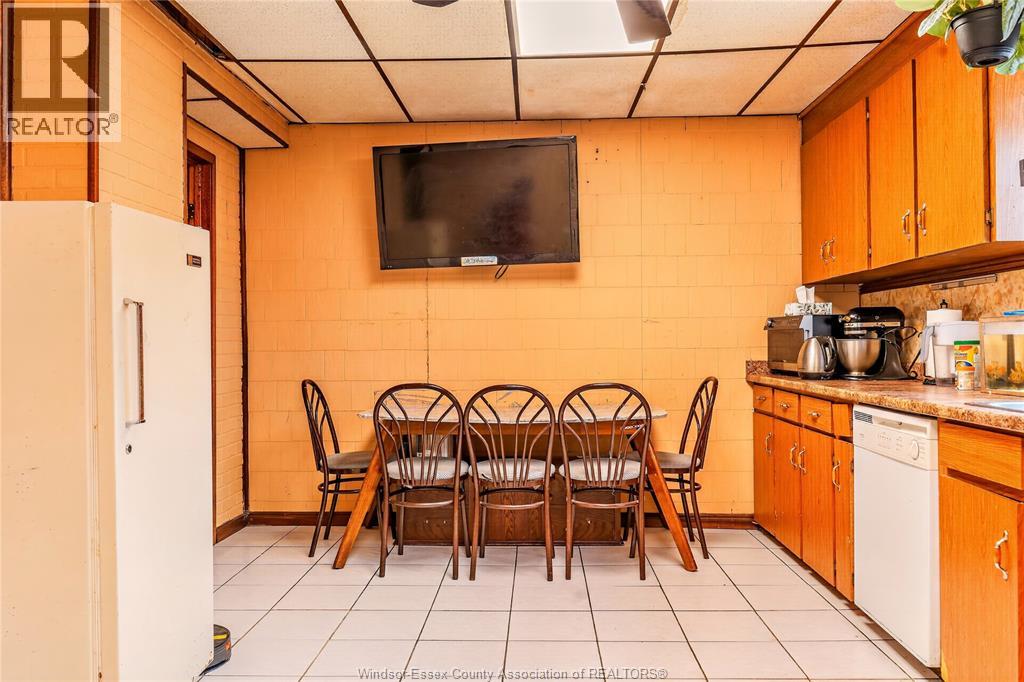 637 Cameron, Windsor, Ontario  N9B 1Z2 - Photo 13 - 26014225