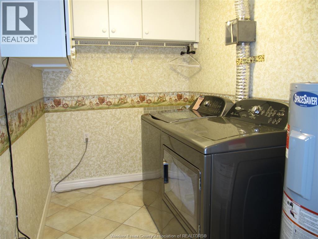310 Village Grove Drive Unit# 213, Tecumseh, Ontario  N8N 4X7 - Photo 16 - 26014249