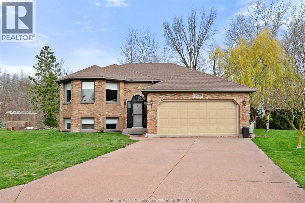 8020 Gardiner CRESCENT, McGregor, Ontario