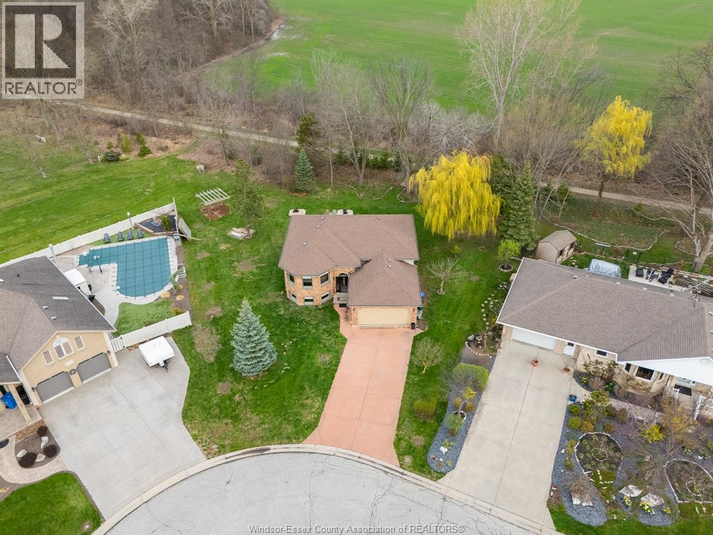 8020 Gardiner Crescent, Mcgregor, Ontario  N0R 1J0 - Photo 11 - 26014243