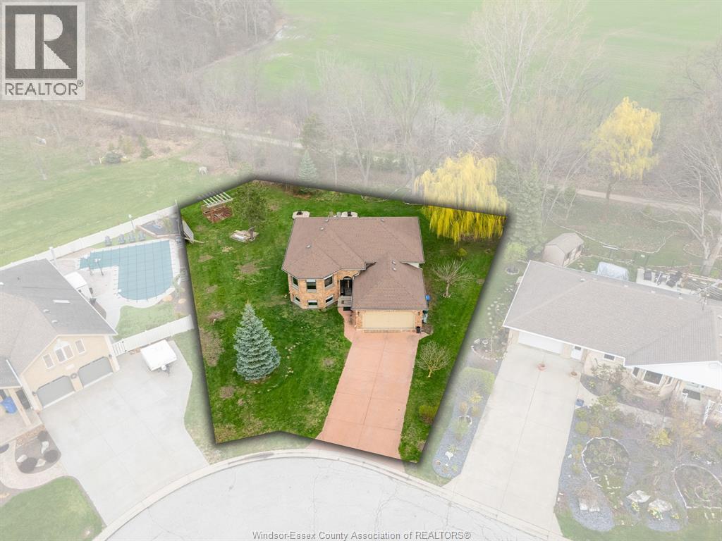 8020 Gardiner Crescent, Mcgregor, Ontario  N0R 1J0 - Photo 12 - 26014243