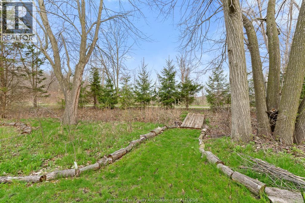 8020 Gardiner Crescent, Mcgregor, Ontario  N0R 1J0 - Photo 8 - 26014243
