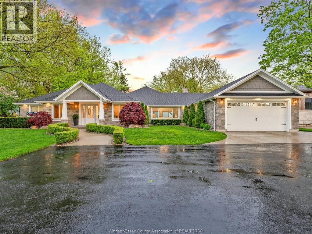 $2,699,9001831 Heritage Road, Kingsville, Ontario