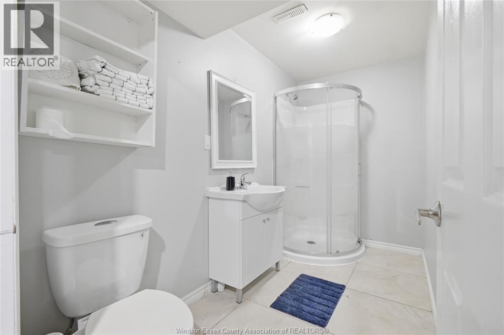 724 Cabana Road East, Windsor, Ontario  N9G 1A4 - Photo 18 - 26014263