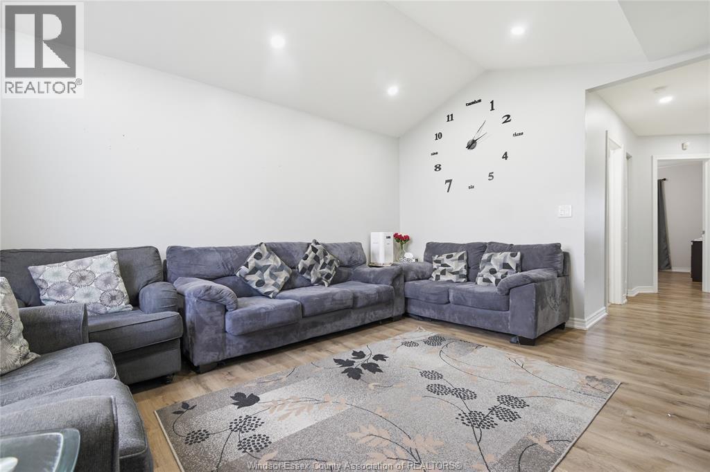 724 Cabana Road East, Windsor, Ontario  N9G 1A4 - Photo 5 - 26014263