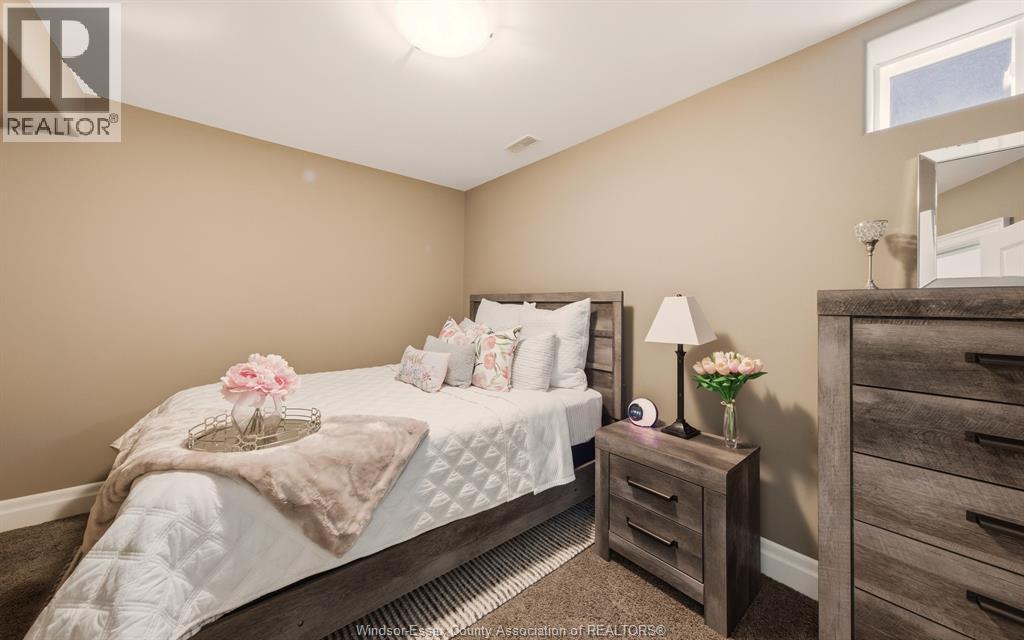 425 Superior Street, Lasalle, Ontario  N9J 3Z5 - Photo 29 - 26014299