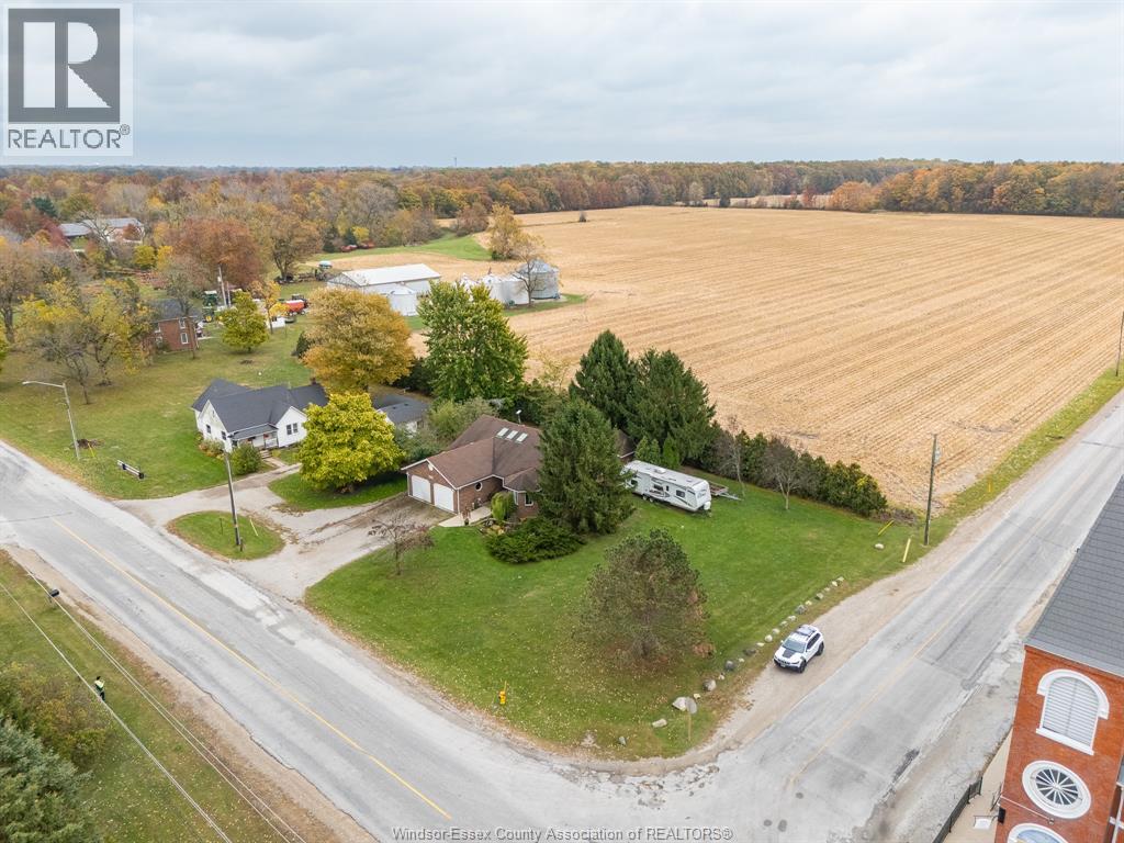 879 Road 2 W, Kingsville, Ontario  N9Y 2E4 - Photo 1 - 26014296