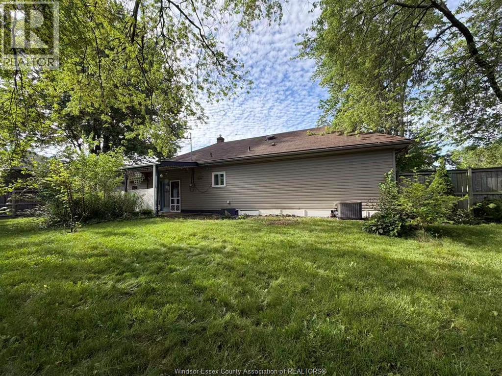 307 Sacred Heart Drive, Lasalle, Ontario  N9J 1T1 - Photo 20 - 26014319