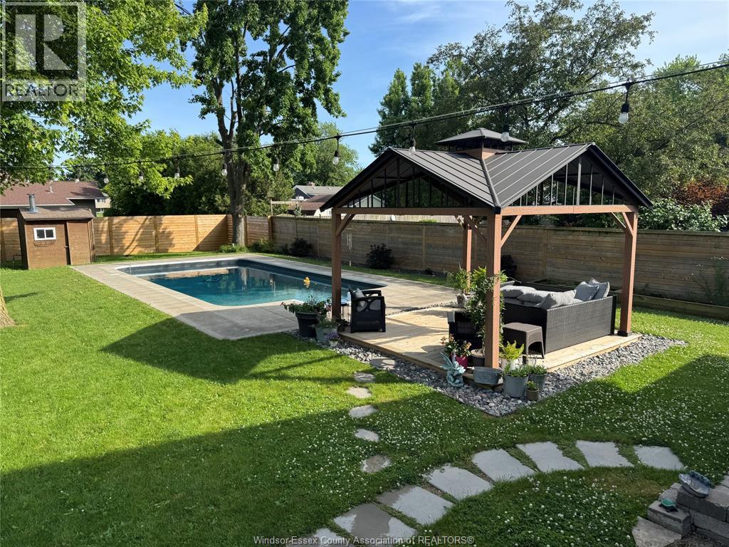 326 Centre Street, Essex, Ontario  N8M 1R4 - Photo 41 - 26014327