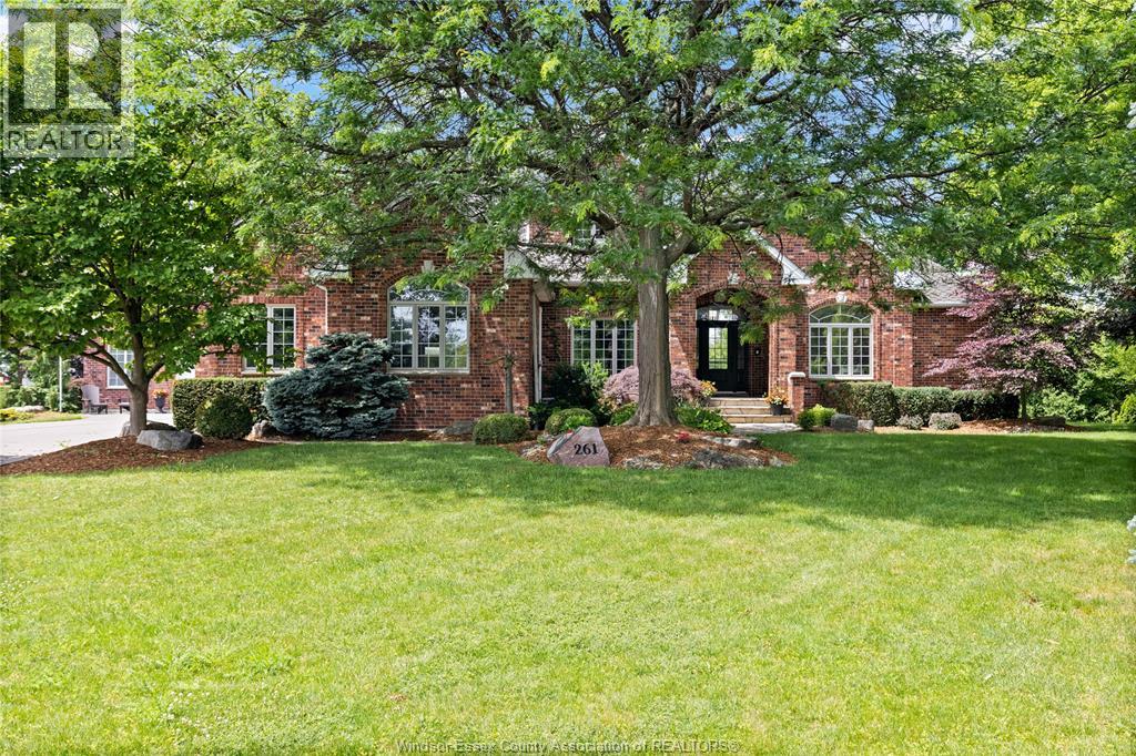 261 RUGGABER DRIVE, Lakeshore, Ontario