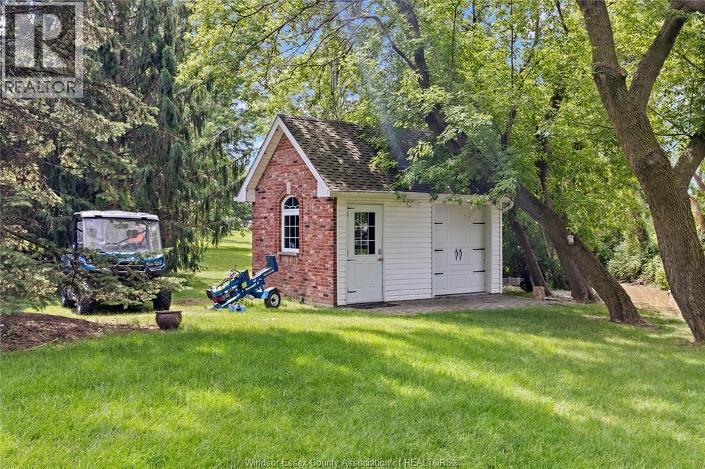 261 Ruggaber Drive, Lakeshore, Ontario  N8N 4N8 - Photo 48 - 26014337