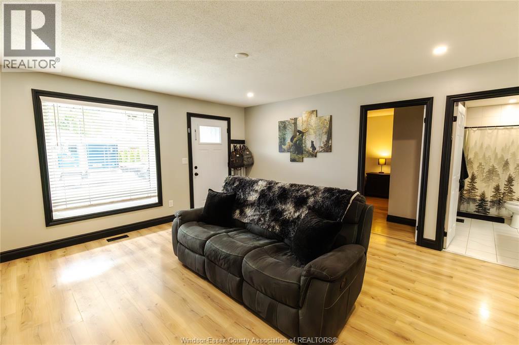 437 St. Louis, Belle River, Ontario  N0R 1A0 - Photo 6 - 26014355
