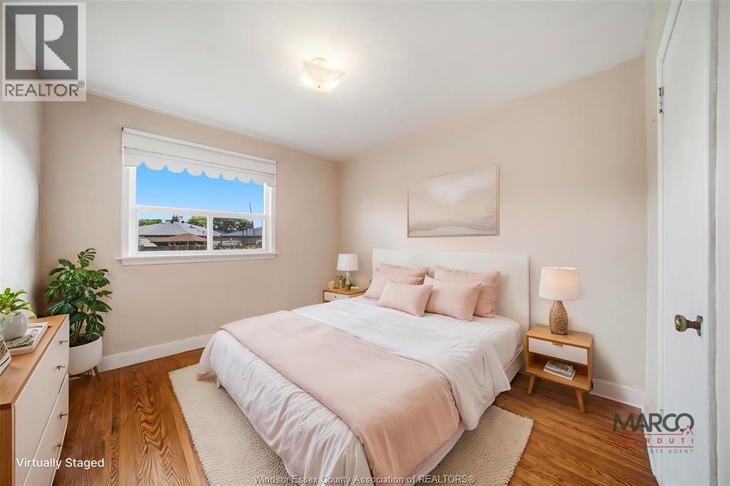29 Fernando, Toronto, Ontario  M9M 2P7 - Photo 12 - 26014325