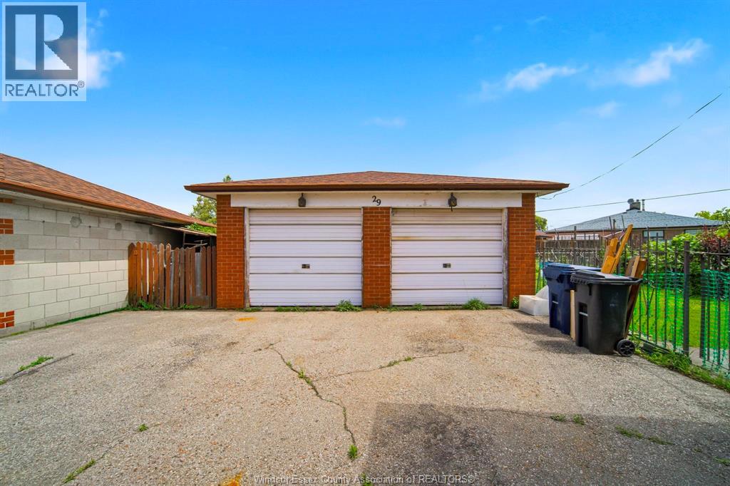 29 Fernando, Toronto, Ontario  M9M 2P7 - Photo 24 - 26014325