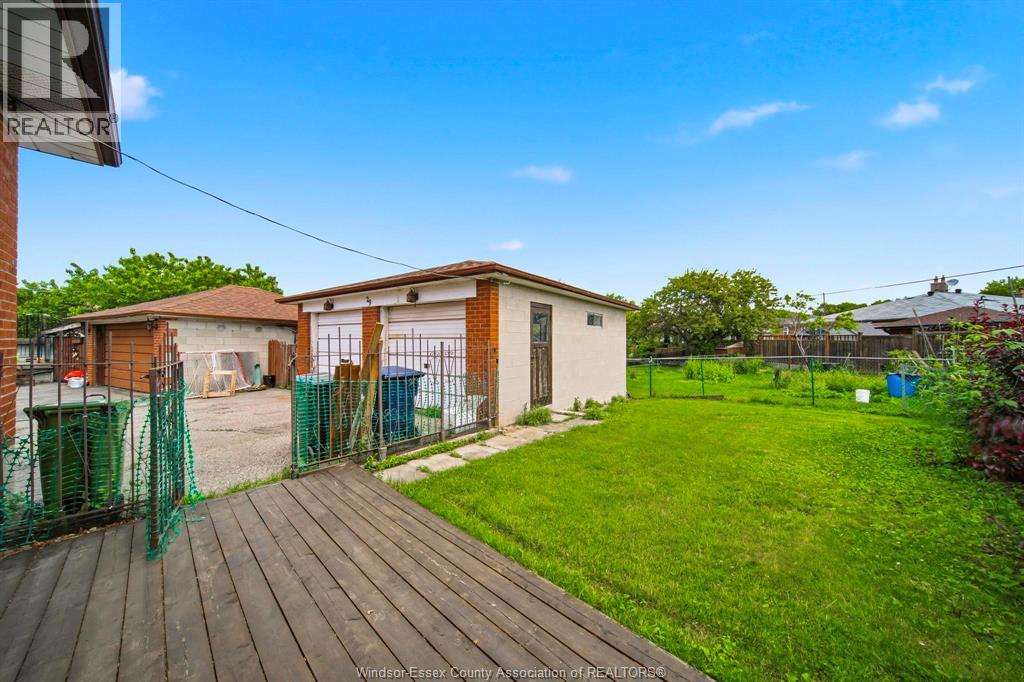 29 Fernando, Toronto, Ontario  M9M 2P7 - Photo 26 - 26014325