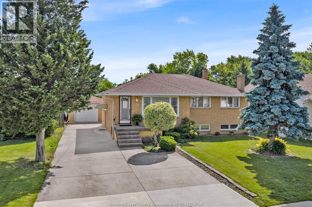 2528 Jos St Louis, Windsor, Ontario  N8T 2M5 - Photo 1 - 26014323